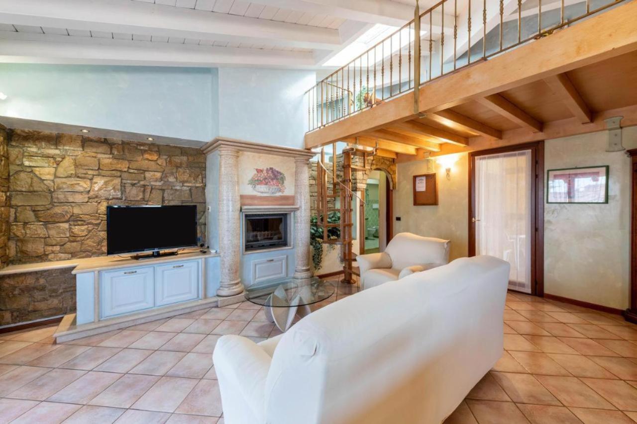 פולפנצה דל גארדה Casa Vacanze Baccolo מראה חיצוני תמונה